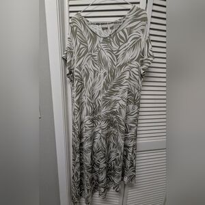 Chico's Olive and White Leaf Pattern Dress